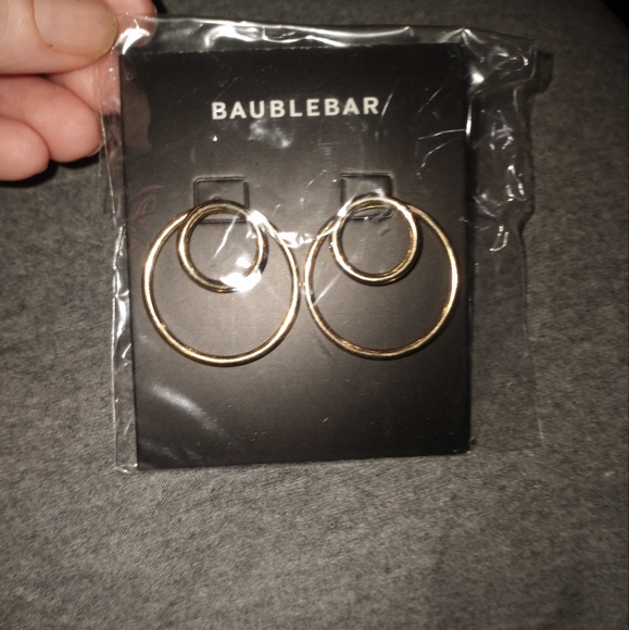 BaubleBar Classic Gold Hoop Earrings 2 for 1 earrings NWT - Picture 2 of 3